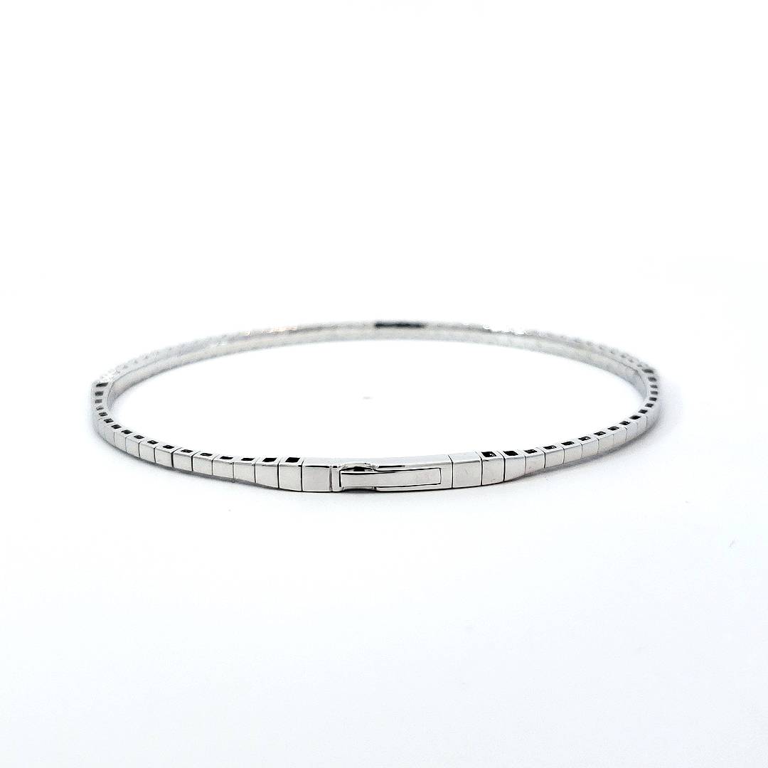 Halfway Flexible Bracelet