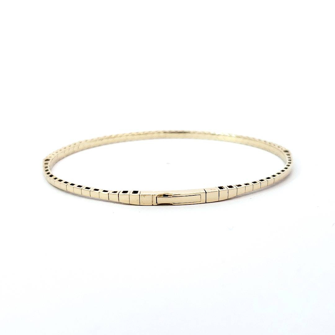 Halfway Flexible Bracelet