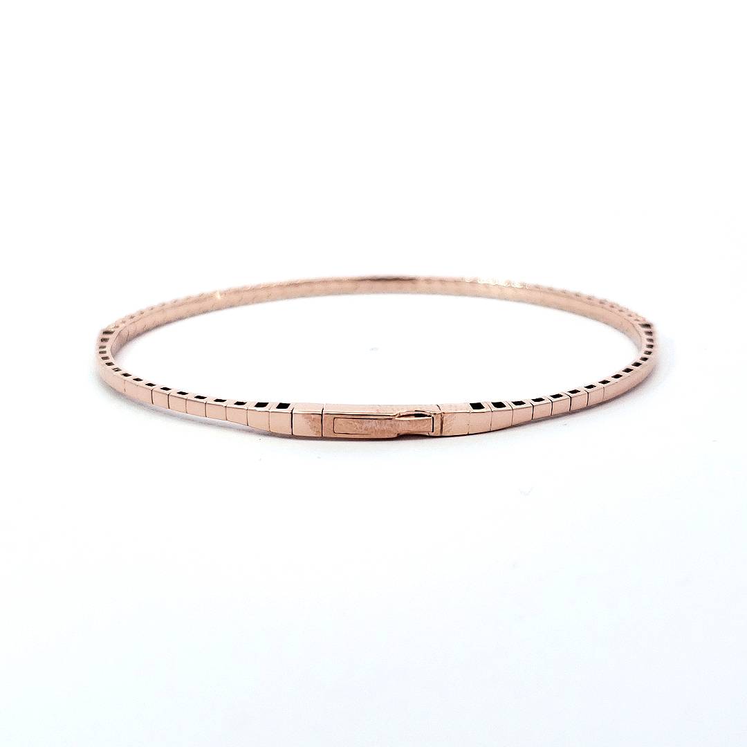 Halfway Flexible Bracelet