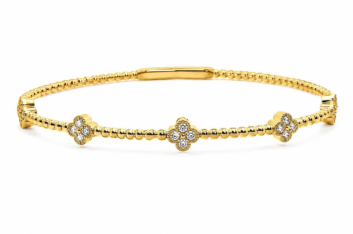 Flexible Clover Bracelet