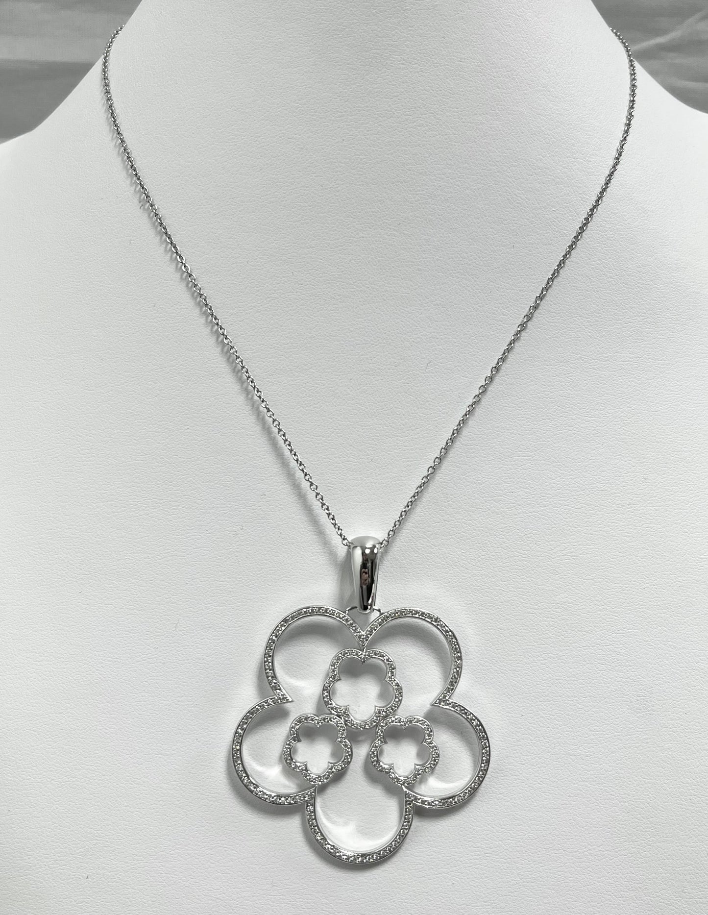 Clouds in Clover Pendant