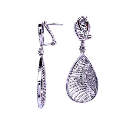 Spreading Feathers Diamond Earring (Teardrops)